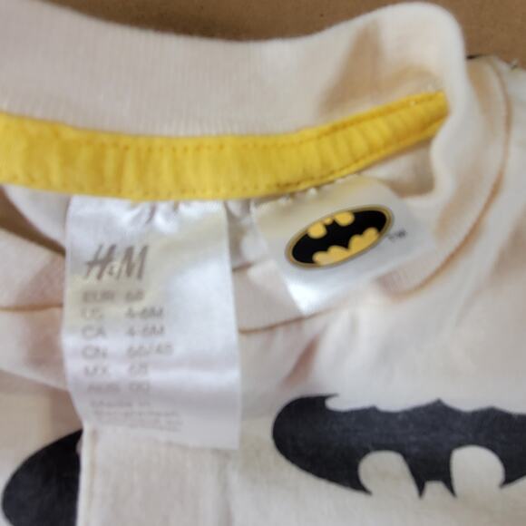 Batman Baby Unisex Gray Hoodie 0-3M & White Sleeper 4-6M Set with Logo Prints - Picture 11 of 13